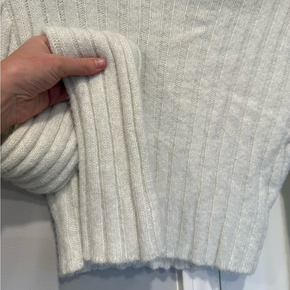 Cotton Candy LA Cropped Sweatshirt - Picture 3 of 5